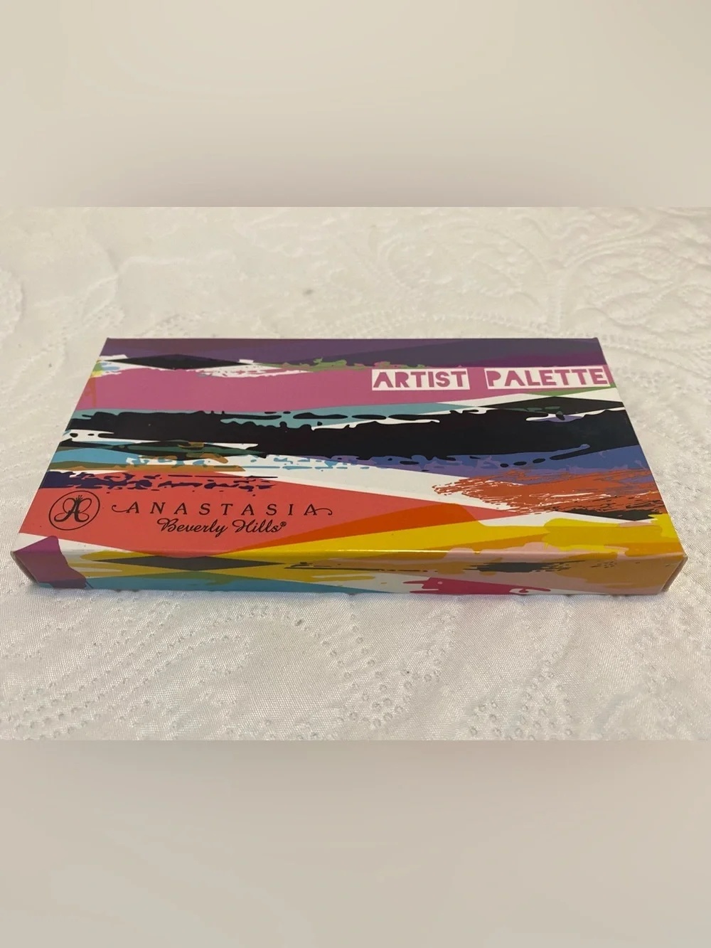 Anastasia Beverly Hills Artist Palette - Multi-Color Eyeshadow Set